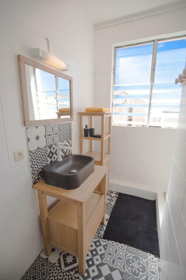 Appartement Hypercentre+ Place De Parking Privee Сен-Дені Екстер'єр фото