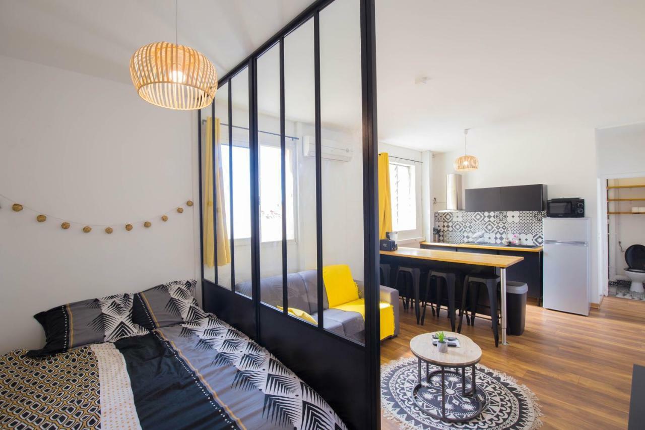 Appartement Hypercentre+ Place De Parking Privee Сен-Дені Екстер'єр фото