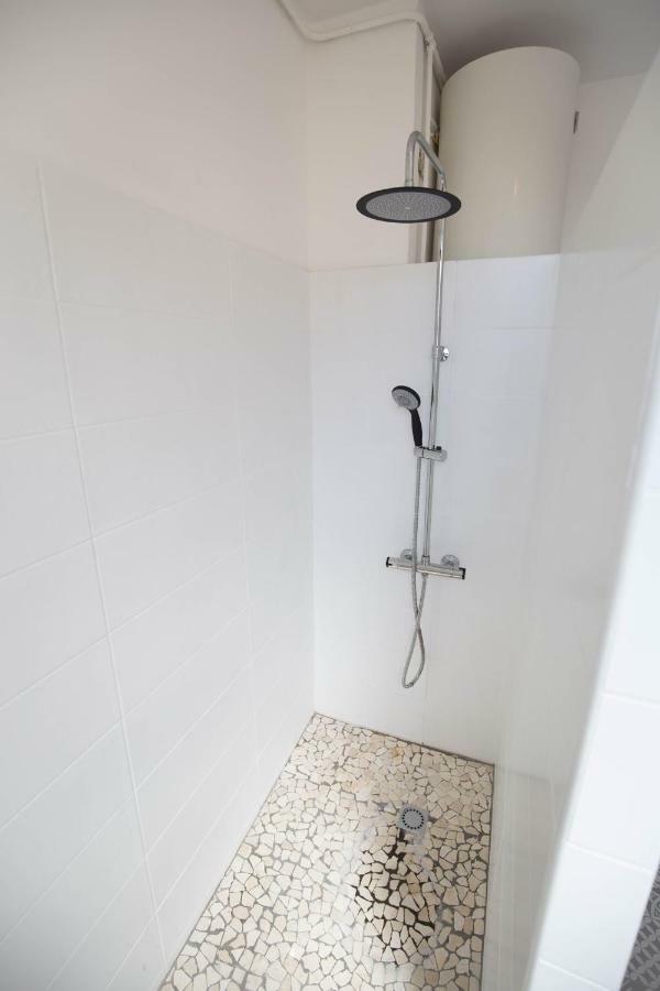 Appartement Hypercentre+ Place De Parking Privee Сен-Дені Екстер'єр фото